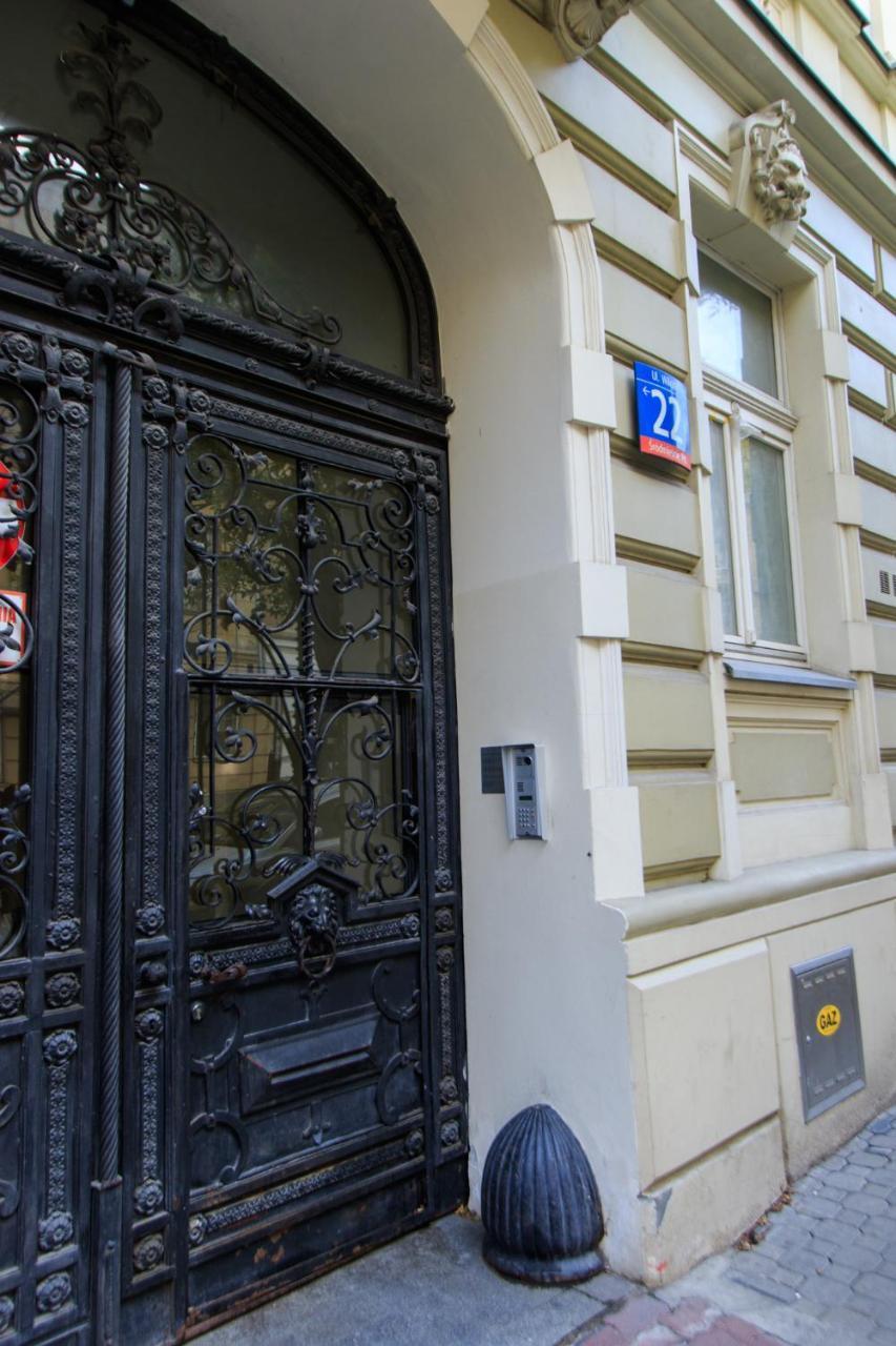 Rental Apartments Wilcza Varsó Kültér fotó